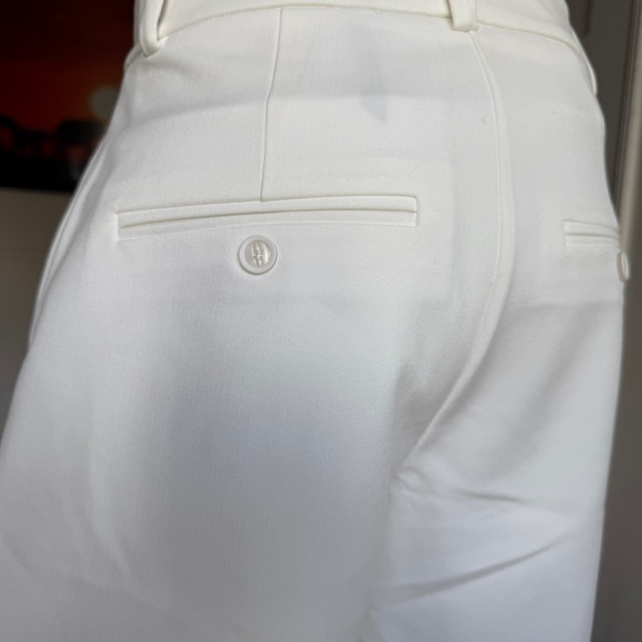 THEO HESTIA BERMUDA SHORTS in cream medium - Picture 9 of 13